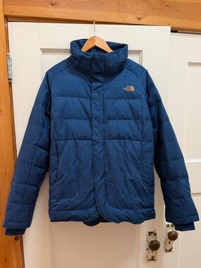 The North Face Women's Navy Blue Quilted Down Puffer Jacket